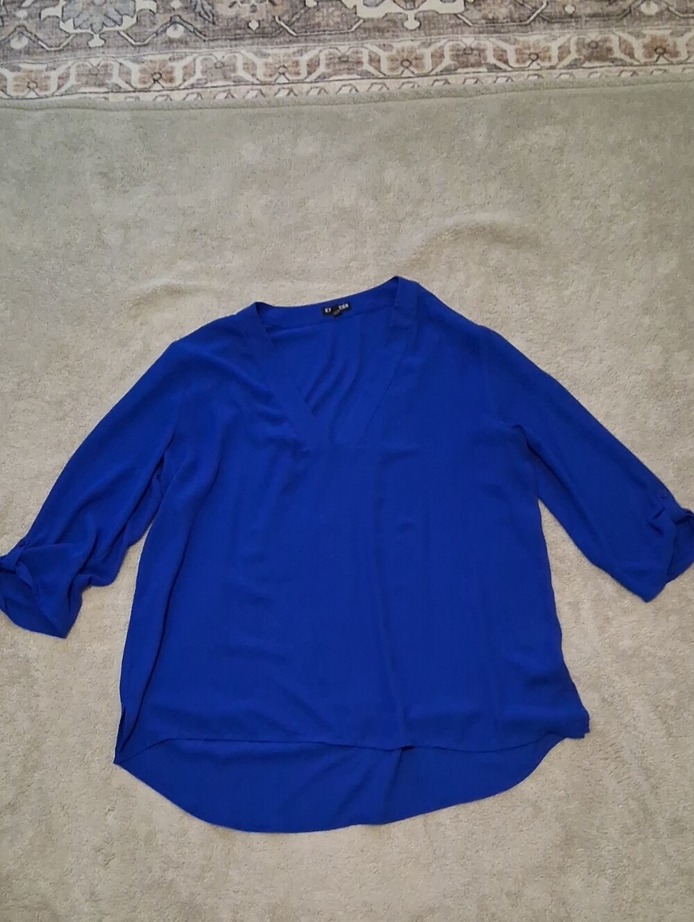 Express Women's Royal Blue V-Neck Roll-Tab Blouse Size Large